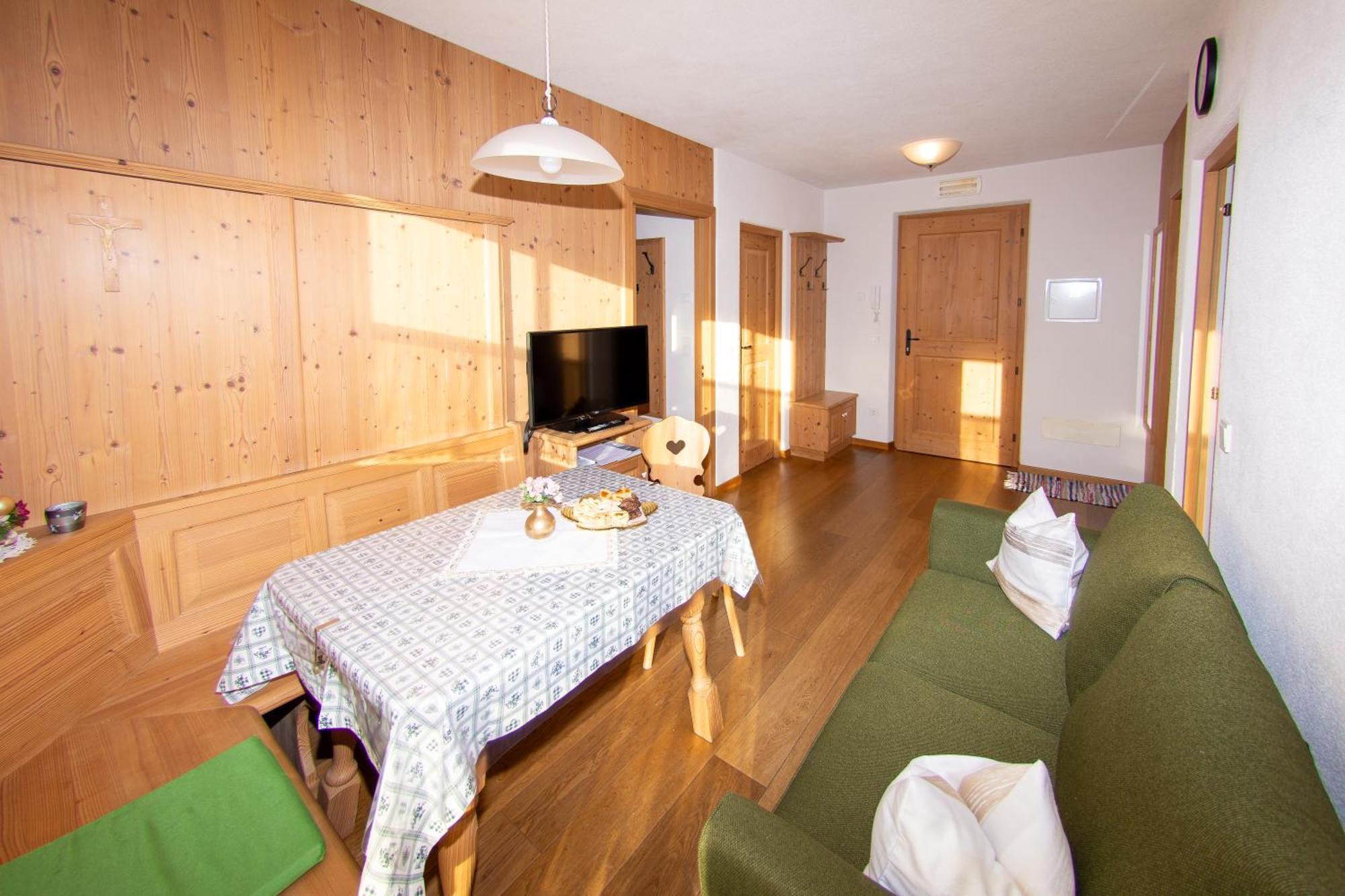 Ansitz Steiner Apartment Dobbiaco Exterior photo